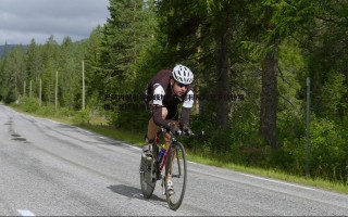 欧博官网-巴萨内部引援分歧加剧，德科反对签下拉什福德，管理层意见不一